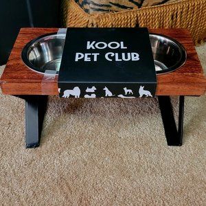 Kool Pet Club Feeder Med Dog or Cat sm/med size.. New!